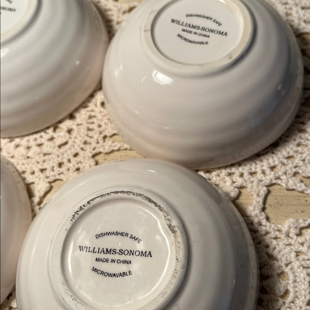 Williams Sonoma Oil and Vinegar set of Four Small Bowls - Picture 7 of 7